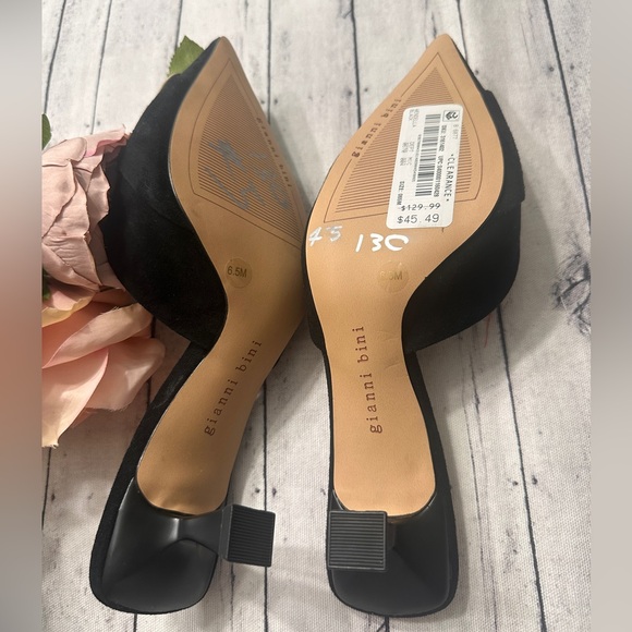 New Gianni Bini
Wendella Suede Buckle Ornament Dress Mules - Picture 8 of 10